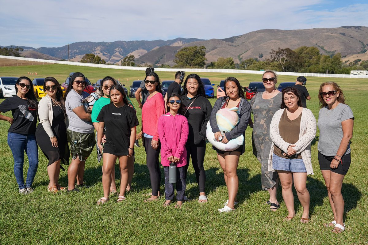 TeslaClubSoCal's tweet photo. Great pictures taken by @kk1888 the day before #TeslaTakeover at the @MadonnaInn fields! #TeslaBossBabe
@SjvTesla @sdteslaclub @FthePump1 @TesLatino https://t.co/7x6w2oaVNA
