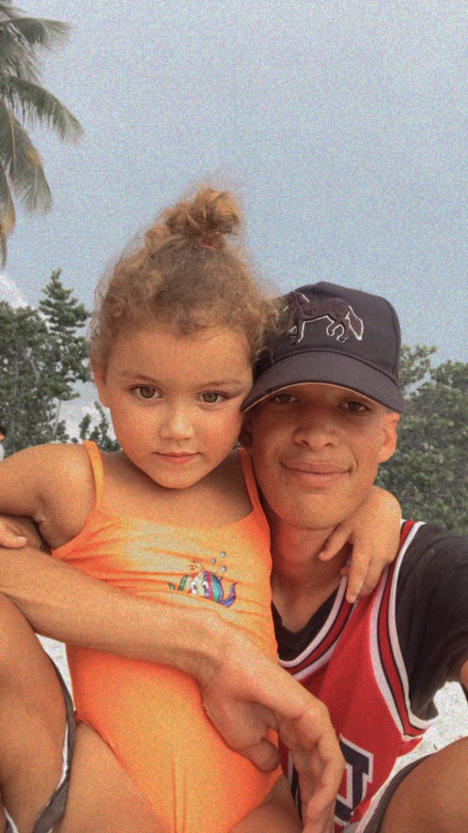 JensXavier1's tweet photo. ADMV❤️❤️🥰🥰 https://t.co/vsP8vU8ni6