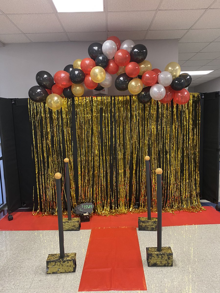 RBGCounselor's tweet photo. We are ready for the #1stdayofschool @GodleyElem! We can’t wait to see our Wildcat Family #belegendary @GodleyISD https://t.co/nQX7ttR7d1