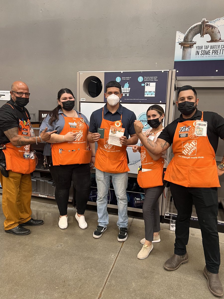 Daisy Robinson (@thd_daisy) on Twitter photo Recognizing cashier, Nate, for demonstrating amazing GET behaviors and turning a customer’s experience around with friendliness and a readiness to help. Way to go Nate!! 🤩🤩🤩. <a href="/Alex_Fuentes85/">Alex Fuentes</a> <a href="/marcela_thd/">Marcela Sánchez</a> <a href="/Crystal_Thd_/">Crystal 🦋</a> Recognizing cashier, Nate, for demonstrating amazing GET behaviors and turning a customer’s experience around with friendliness and a readiness to help. Way to go Nate!! 🤩🤩🤩. <a href="/Alex_Fuentes85/">Alex Fuentes</a> <a href="/marcela_thd/">Marcela Sánchez</a> <a href="/Crystal_Thd_/">Crystal 🦋</a>