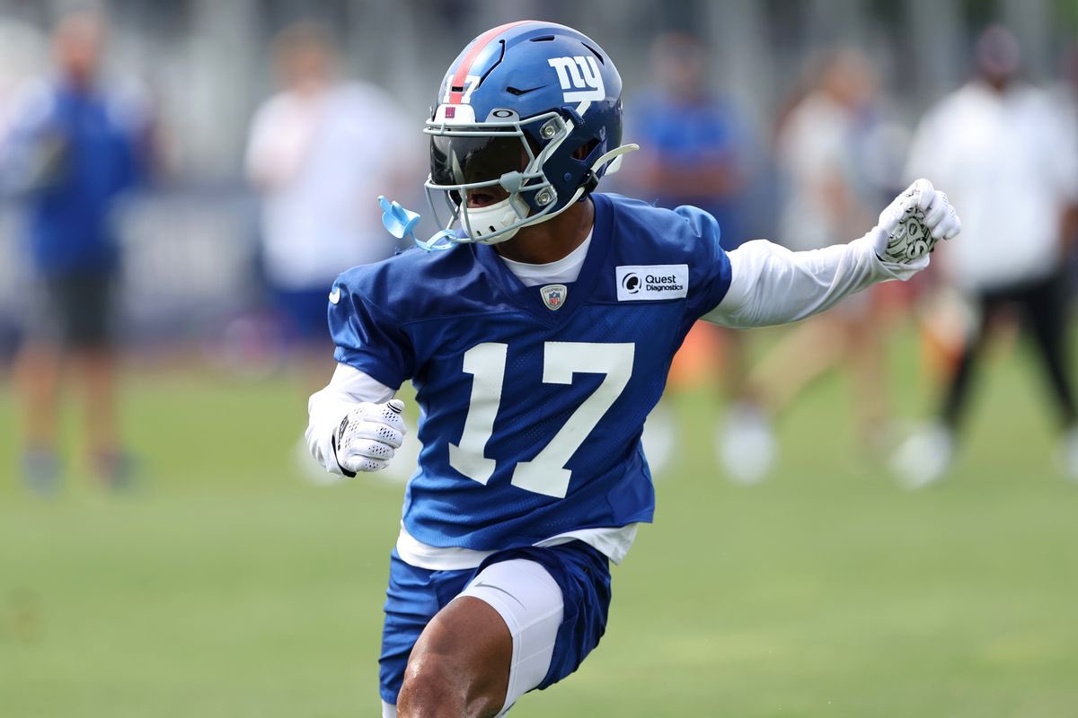 RookieWatxh's tweet photo. Wan’Dale Robinson is listed as a first team WR on the Giants first unofficial depth chart 👀 https://t.co/SgpZN4GivN