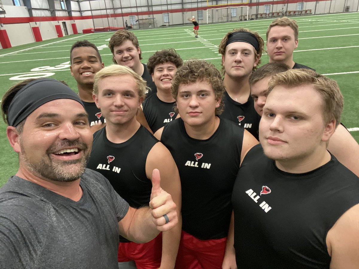 Where’s the BEEF…..I found it! Right up the gut baby!🌪♥️🌪🖤
<a href="/RussCycloneFB/">RussellvilleFootball</a> 

#battlesatthelineboys #itsdirtyitsharditsworthit #cyclonesarecominforyou