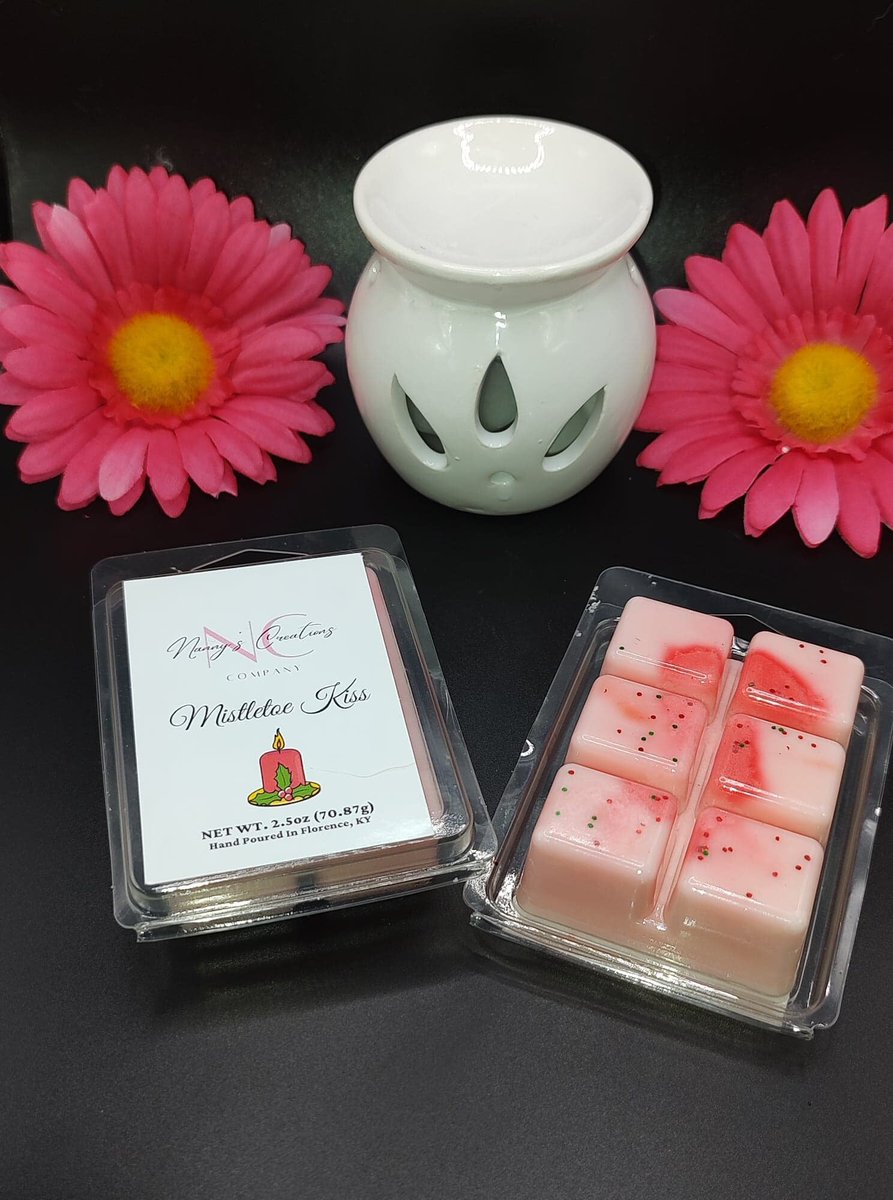 Nannys_Candles's tweet photo. Excited to share the latest addition to my #etsy shop: Mistletoe Kiss https://t.co/aq3OvVv5Mt #white #pink #holidayscents #waxmelts #giftsforholidays #christmas #giftsforher #waxcubes #waxtarts https://t.co/JkYDBXkIRp