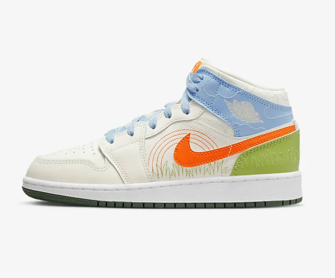 Ad: GS Air Jordan 1 Mid SE 'Stitch' releases tomorrow (8/9) at 7am PT/10am ET =&gt; bit.ly/3QaJ5sx
