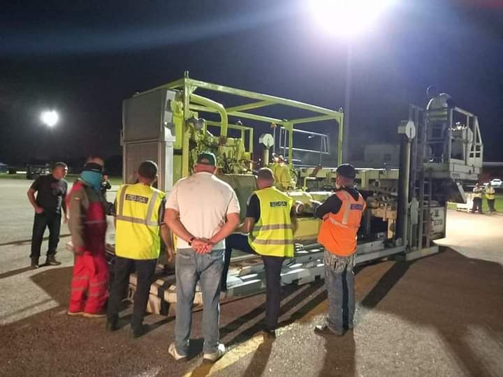 Ante la adversidad del escenario en la base de supertanqueros de #Matanzas, trabajadores de diferentes organismos e instituciones se crecen y demuestran en su desempeño los valores humanistas forjados por la #RevolucionCubana.
#FuerzaMatanzas
#FuerzaCuba
<a href="/DiazCanelB/">Miguel Díaz-Canel Bermúdez</a>
@CubaCentral