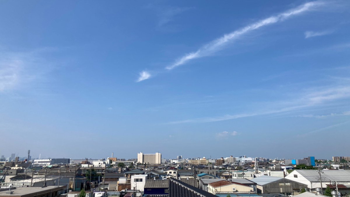 TAIHO_tweet's tweet photo. おはようございます😄
#川口市 は快晴☀️☀️☀️☀️☀️
暑さが戻ってきています...😩
予報だとしばらくはこんな気温が続くみたいです...
なんとか頑張ります💪💪💪 https://t.co/R2vIkDAPnw