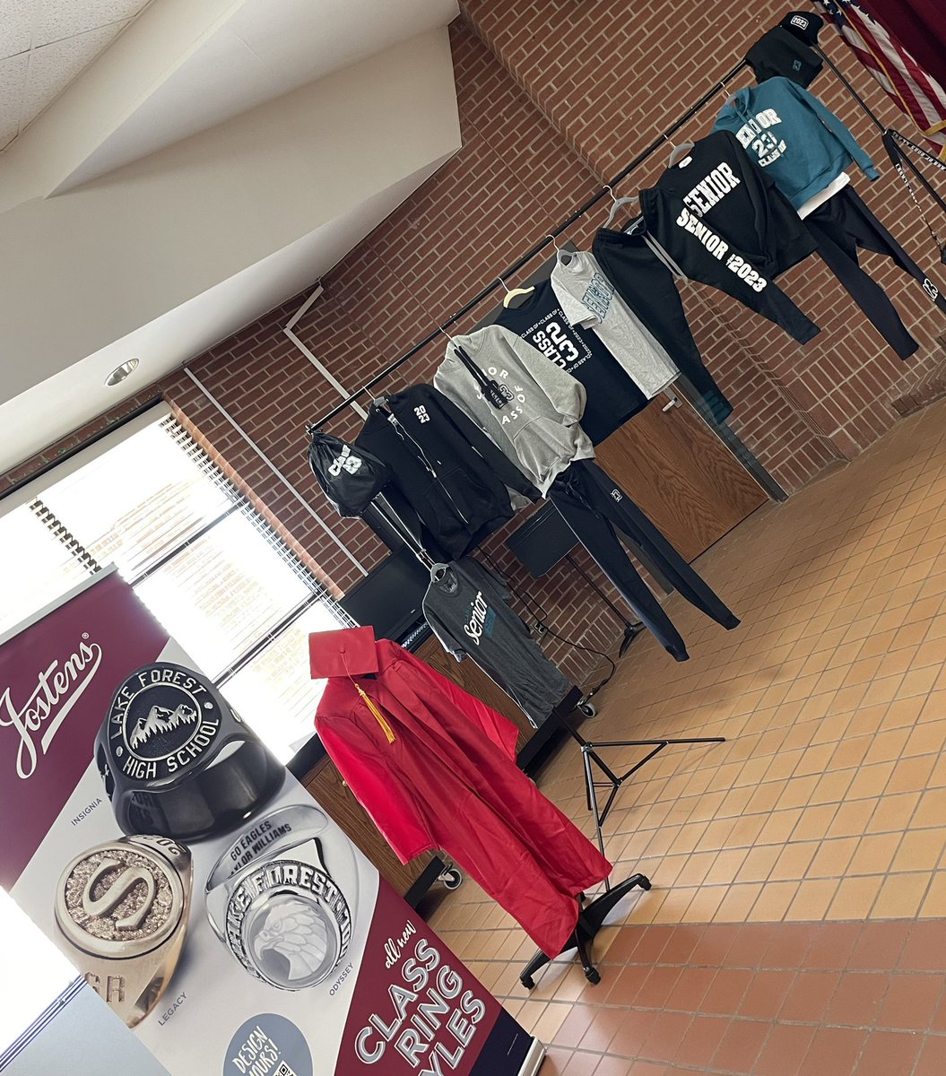 JostensJRay's tweet photo. Shout out to @graceh_42 for being the very first senior this year to order her #ClassOf2023 #GraduationEssentials β€οΈπβ€οΈ
This year is going to be epic for the entire S & S Ram community!
#LetsGo https://t.co/rCeTaRsMEp