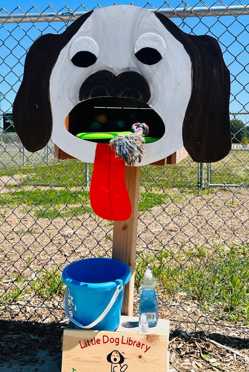 GottaBeCrazy2's tweet photo. #GISH2022 #Item80: Create a Little Free Dog Toy library at a dog park with sticks, balls, frisbees, and other dog-friendly toys. (Include hand sanitizer and non-toxic soap and water so people can wash the toys after use.) #GISH #TeamGottaBeCrazy https://t.co/tJco3FLYJR