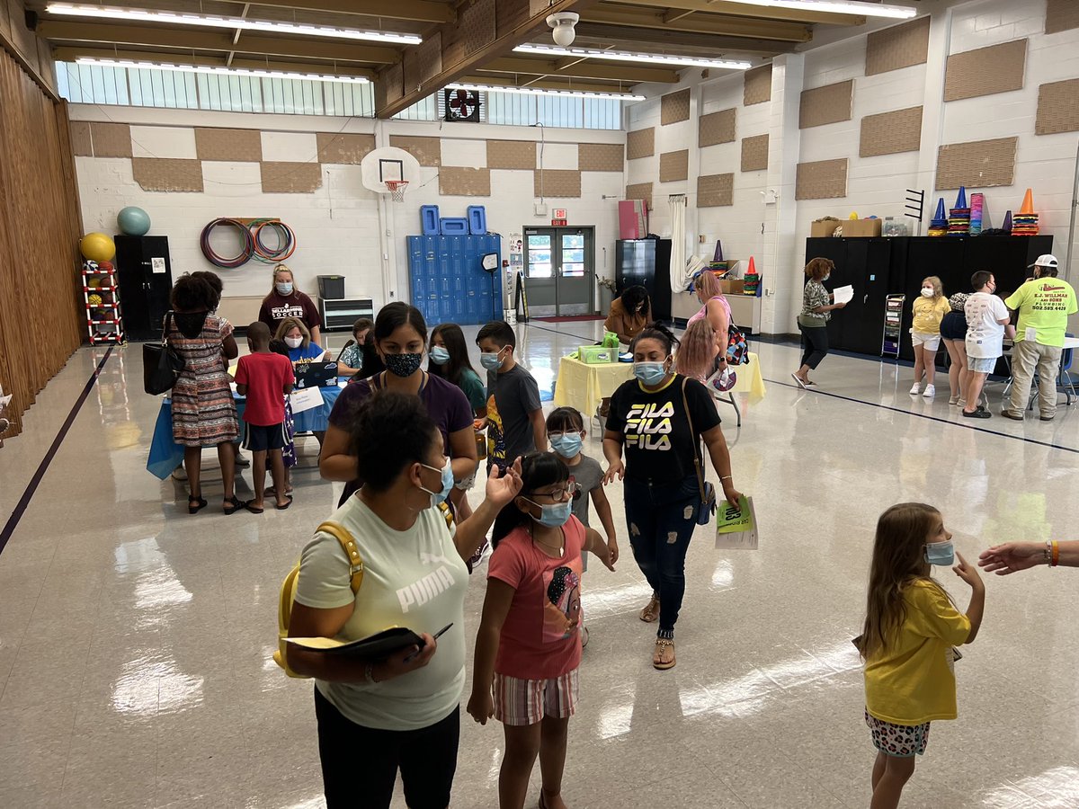 Sanders Elementary tweet media