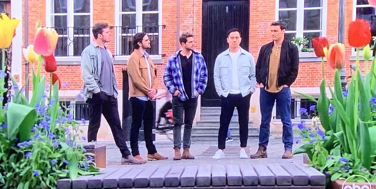 aallyyyyssssssa's tweet photo. Why do Rachel’s men look like the newest boy band? 

#TheBachelorette #bachelorette https://t.co/wRRFRI3IRH