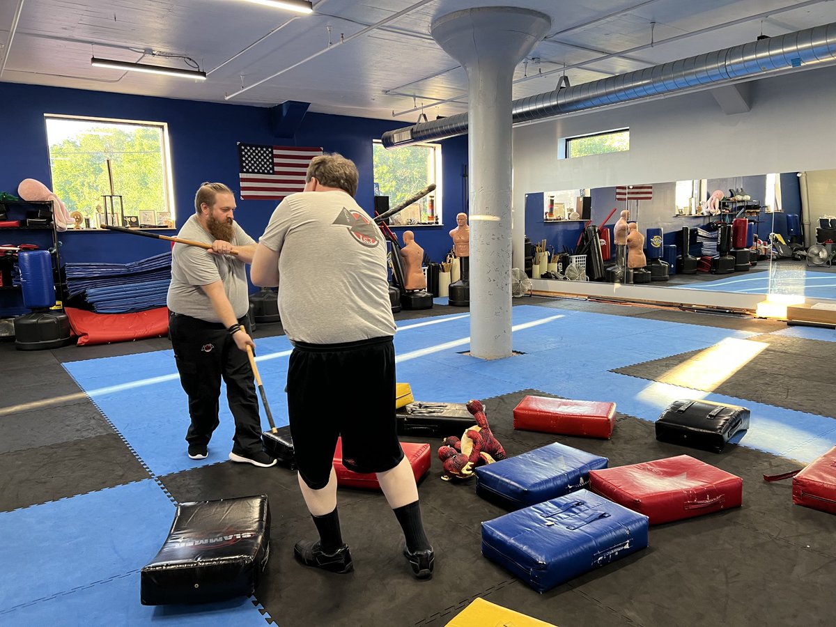 KarateTask's tweet image. Eskrima! Don’t hit the dragon!