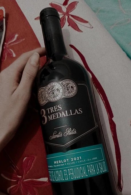 A little wine for this beautiful Monday  🍾🍷 https://t.co/cb4CbNzDU2<a href="/tag/tattoo"class="tags"><span>#tattoo</span></a><a href="/tag/creator"class="tags"><span>#creator</span></a><a href="/tag/onlyfans"class="tags"><span>#onlyfans</span></a>