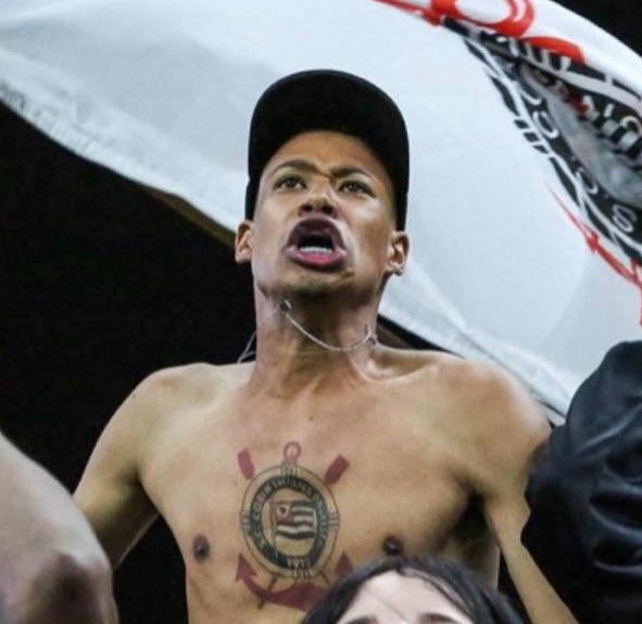 Ô SEUS OREIUDO, O CRAQUE NETO QUER ENCONTRAR ESSE CARA, QUEM PUDER DAR RT OU POR ACASO CONHECE ME CHAMA NA DM POR FAVOR