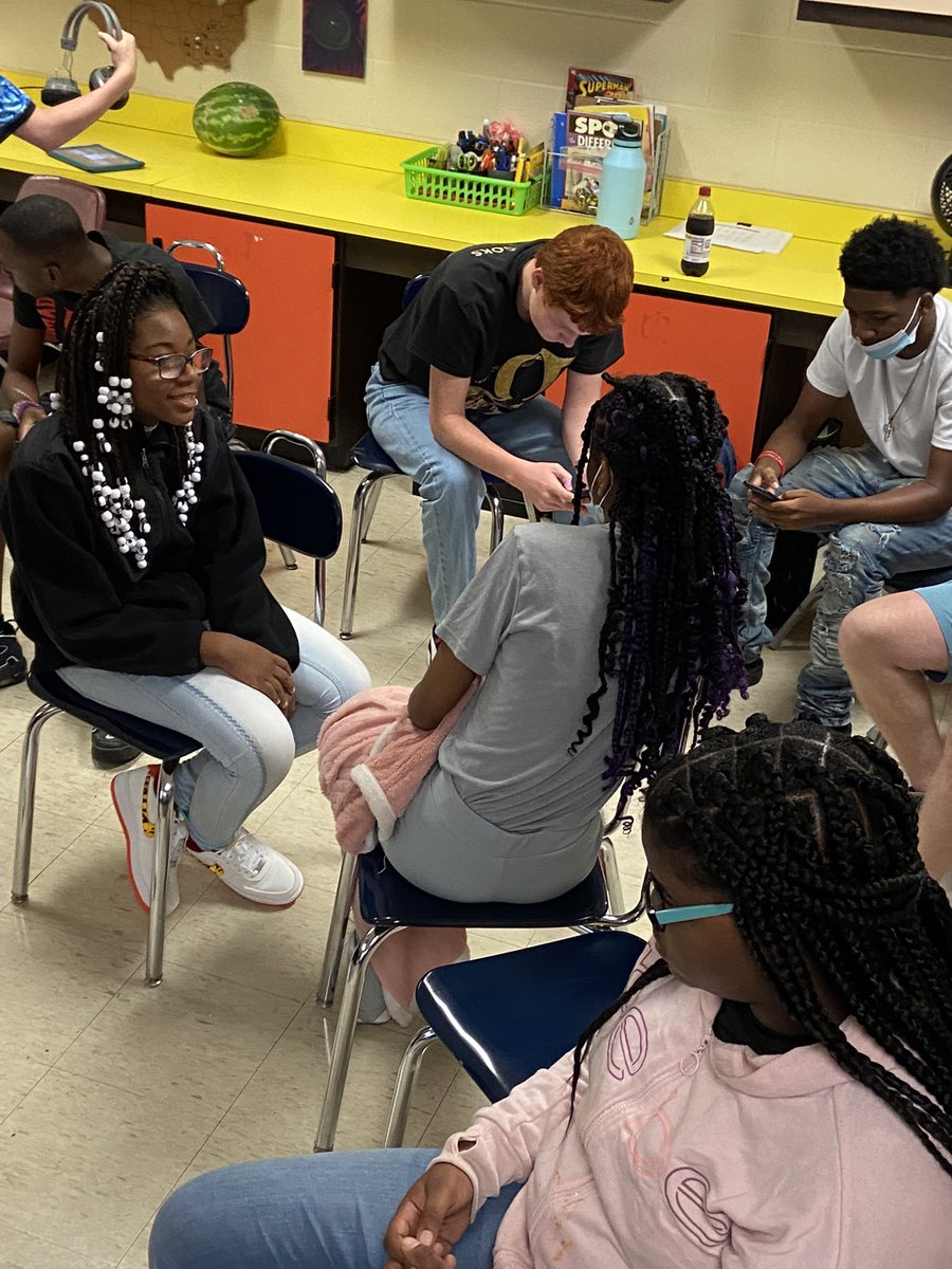 Rebecca Trivette tweet media