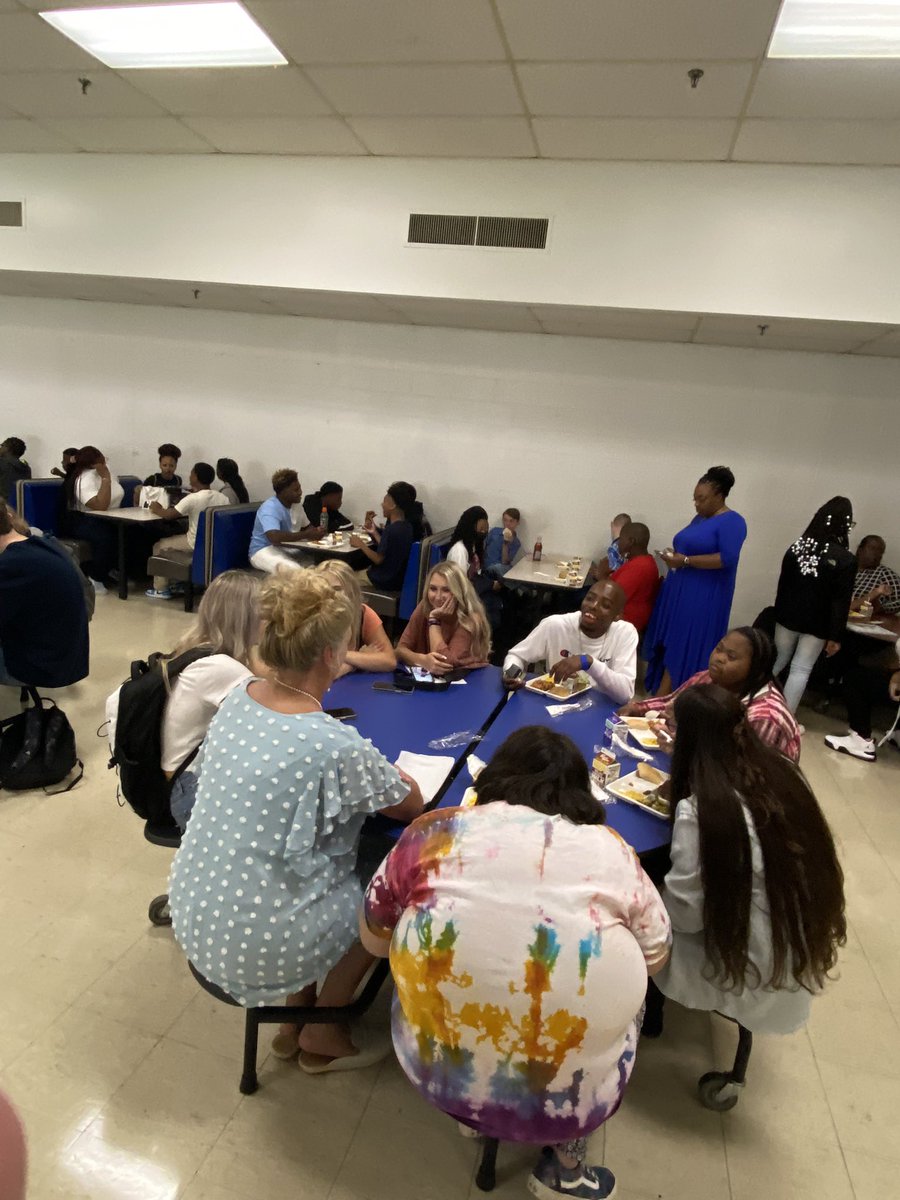 Rebecca Trivette tweet media