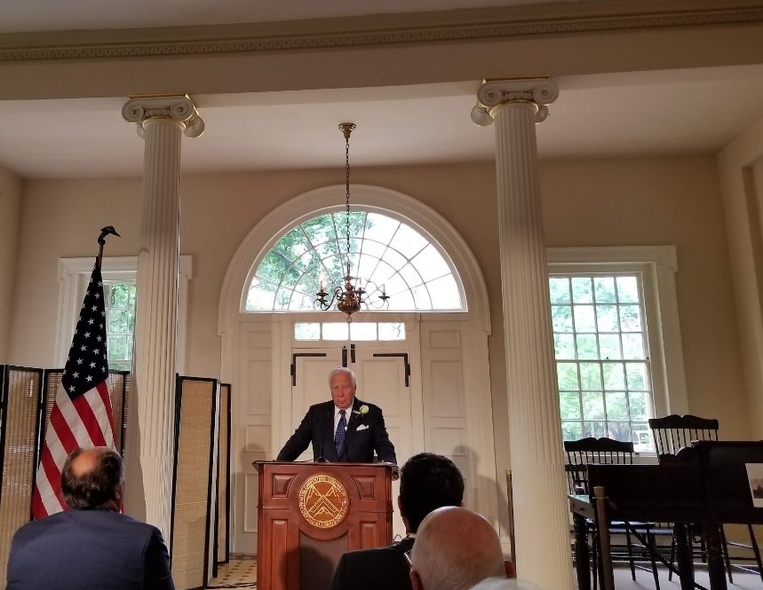 I was honored to attend a special award on 6.21.2018 that recognized Pulitzer Prize winning historian David McCullough at @CarpentersHall for a new David McCullough Prize for Excellence in American Public History.Named in his honor to recognize educators/storytellers #RIP🙏8.7.22