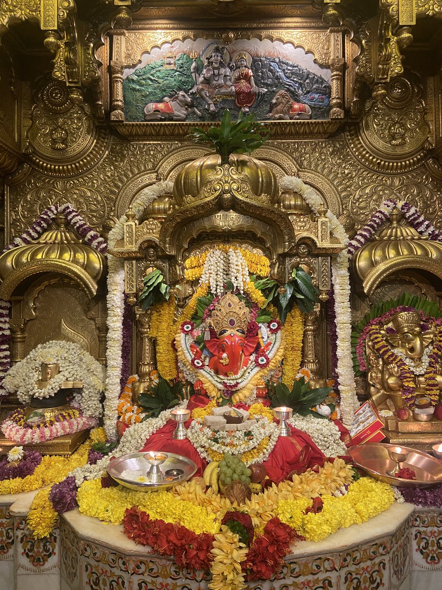 SVTMumbai's tweet photo. 🙏गणपती बाप्पा मोरया 🌺मंगलमूर्ती मोरया 🙏०९/०८/२०२२ https://t.co/GpeVJZyMo5
