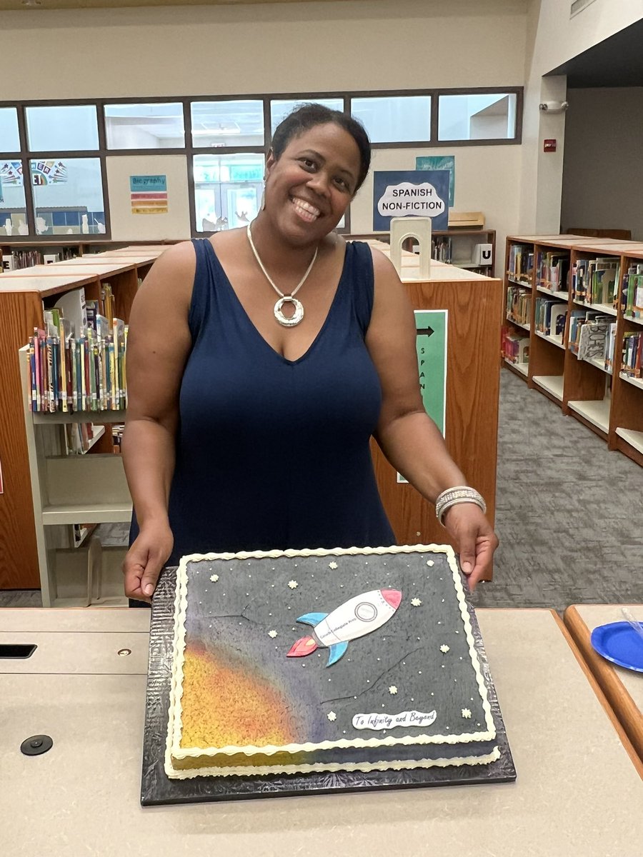 Couch_Comets's tweet photo. Our Couch Comets are not only the best teachers but also the best bakers! Shoutout to Mrs. Hawkins for this cake with our theme for the year. A sweet reward after an amazing first day! 📚🎂#TheGISDEffect #GISDFIRSTDAY #BeTheLight https://t.co/tlNJFoG0Cw