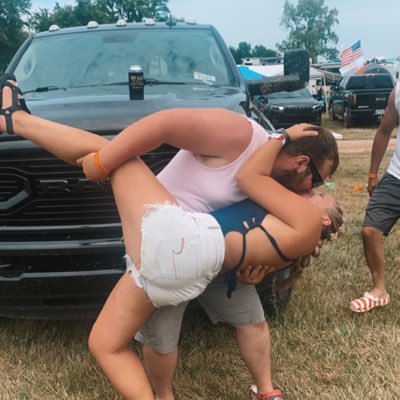 rothyb98's tweet photo. #NewProfilePic https://t.co/ssvzM9rcCL