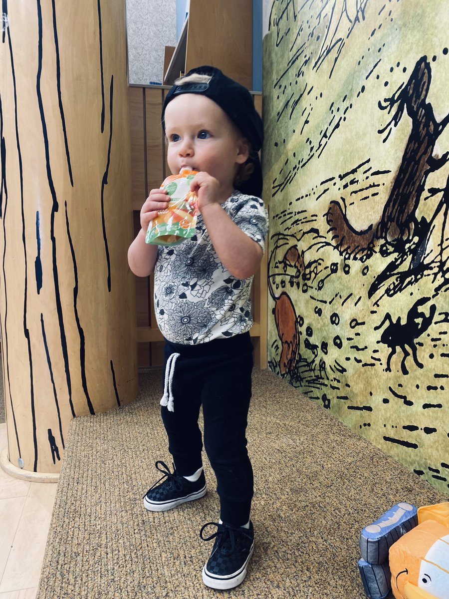 kaylabeanss's tweet image. We love hanging with Pooh and friends in the children’s section of @BNBuzz. 🥰

#babynerd #ftm #heyjensenjude #katequinn #littleoneshop #vans
#booksandbabies @jhammond_ART @Vans