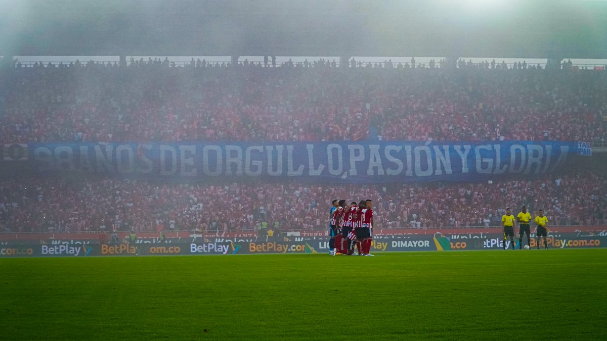 Amor y pasión para toda la vida.❤️

#JuniorDelAlma #Los98DeJunior 🔴⚪️

📸@alfredoarizaes