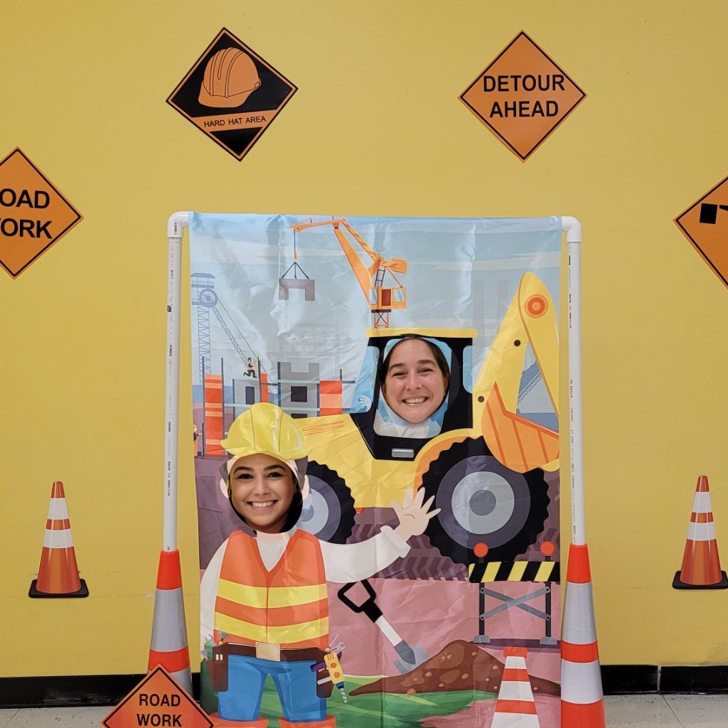 Excellent welcome day at <a href="/Tijerinaes/">Tijerina ES HISD</a>
So happy to come back to Pre-K  to keep #BuildingandGrowing the future of our students! <a href="/SjMottu/">Sanjuanita Mottu</a> <a href="/IMarquez2020/">Sex x porn 🌹💋</a> <a href="/RE_TijeES/">Raquel Escamilla</a> @TeamHISD <a href="/ESO3_HISD/">ESO3</a>