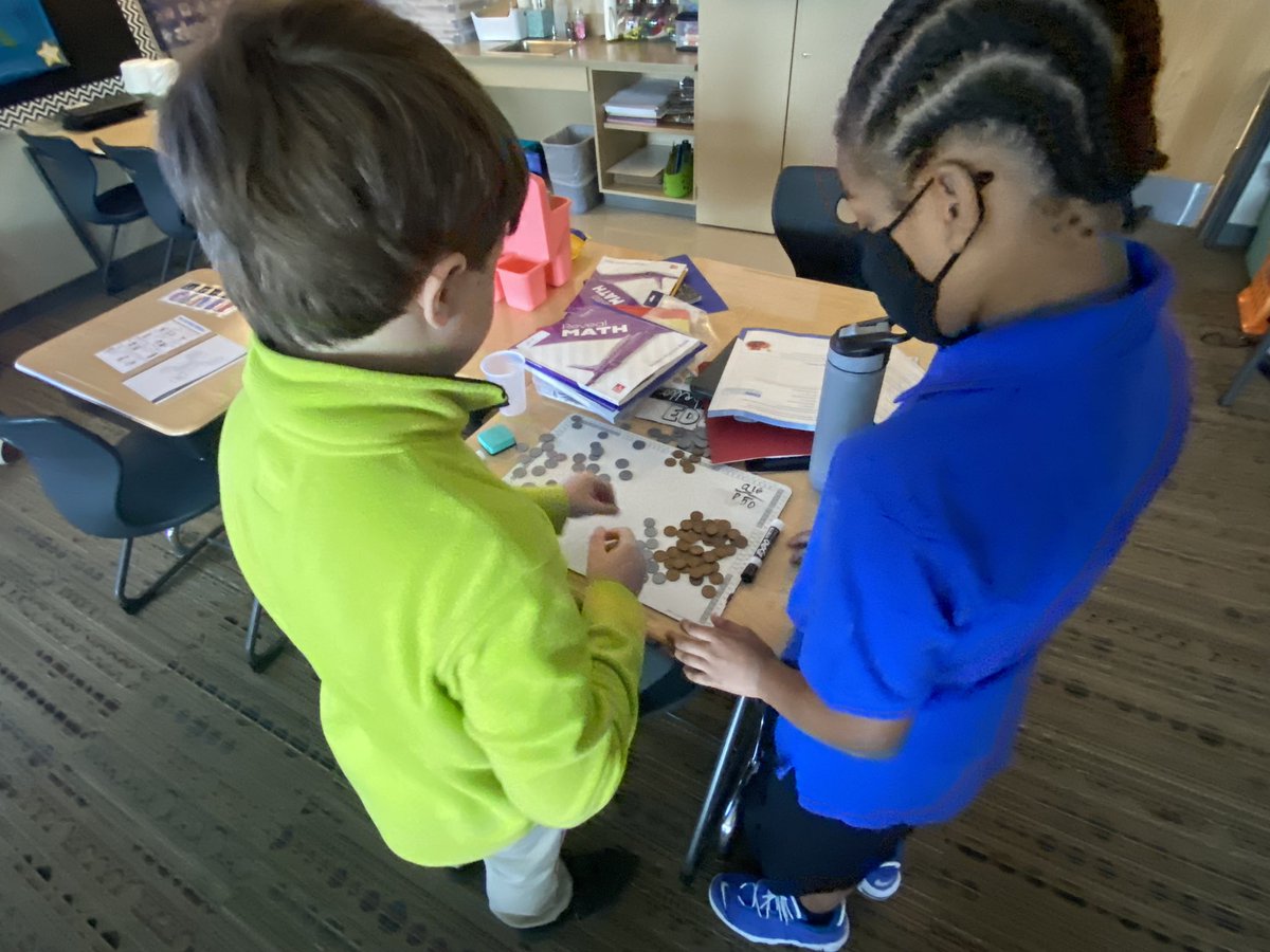 Christina Owens tweet media