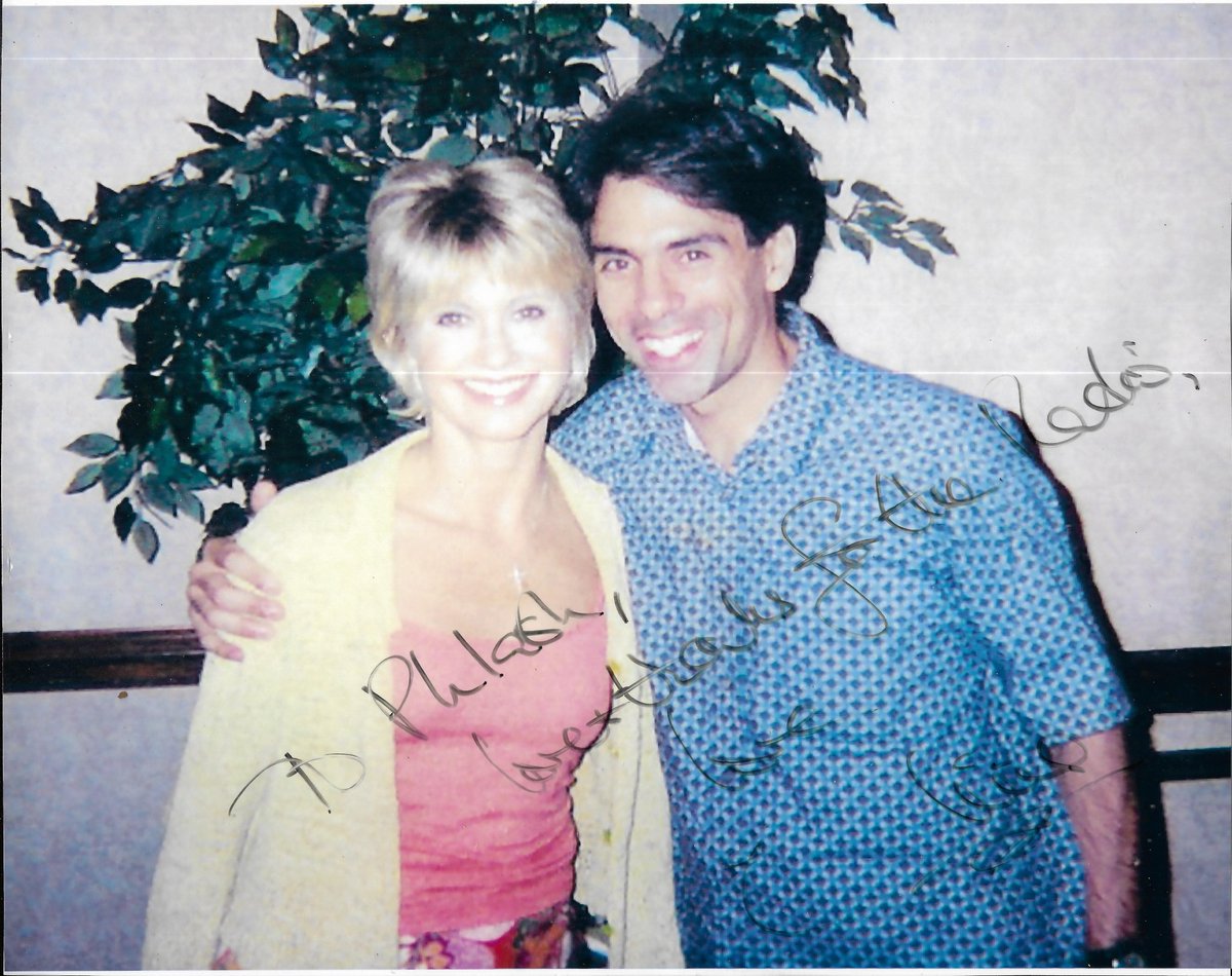 8/8 Remembering Olivia Newton-John. Gave her her 1st satellite radio in 2002 aphter we'd just signed on. 
 Here's Olivia writing thanks phor the radio in Reno, Nevada  Missing ONJ <a href="/olivianj/">Olivia Newton-John</a> #OliviaNewtonJohn #ONJ #ONJ4EVER