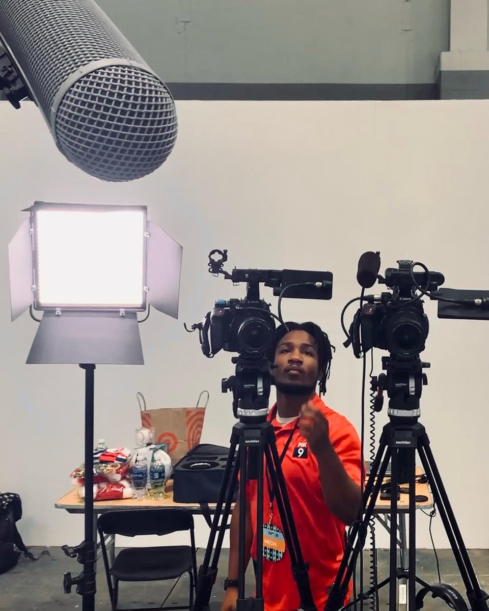 fox9photogs's tweet photo. #Fox9Photog @ThisIsSammis of the @fox9 Creative Dept on a @foxsports shoot today for the World Cup. #AssignmentKMSP #WorldCup #MLS #Fox9Creative https://t.co/Fk2wSL7ilw