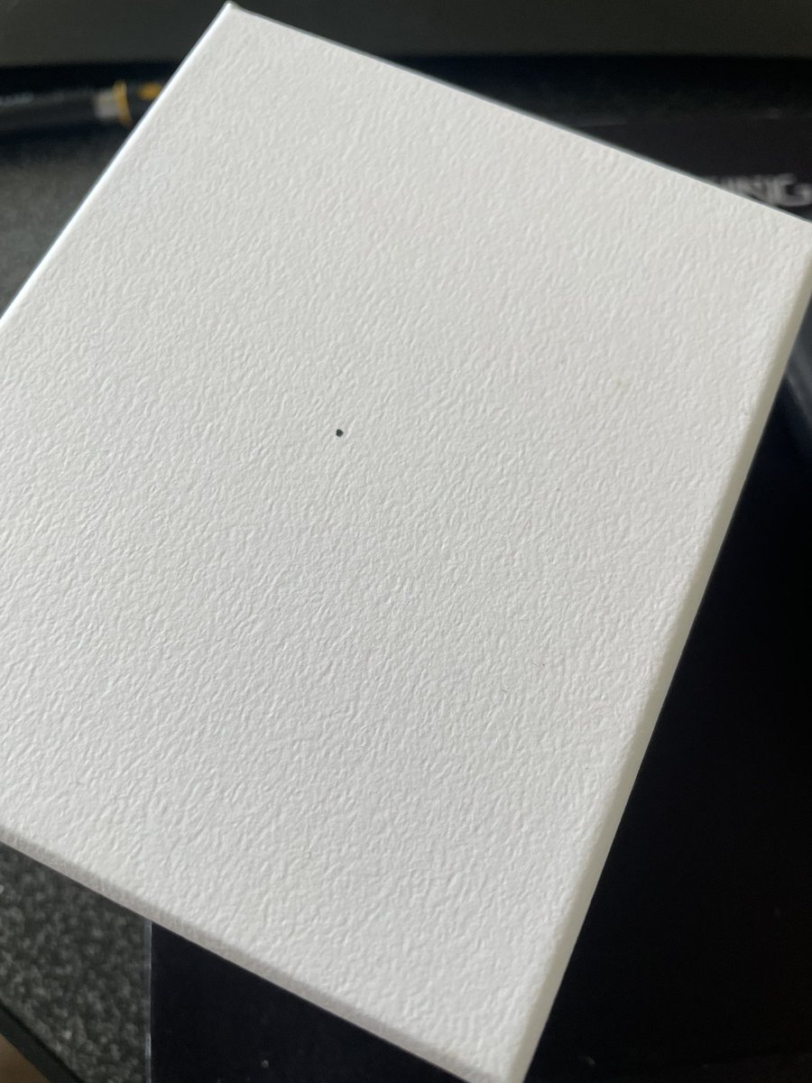 less_is_art's tweet photo. Almost Nothing On Twitter
「ART=・」(Ultimate ART=究極藝術宣言)。
・が、そこに、あるだけの究極の現代アート作品。
書籍化・世界標準の現代アートへ。
https://t.co/hSj3PhYR8x
#art #ART #contemporaryart #ultimateart #pointart https://t.co/HVmz9glZKf