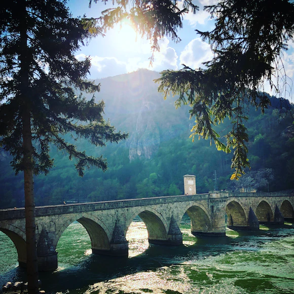 🎯Improving access to drinking #water &amp; sanitation services.
🎯Embracing #sustainable environmental solutions.
These are two of our goals in the Western Balkans.
#TeamEurope is helping transform village life in Bosnia and Herzegovina🇧🇦.
Find out how➡️bit.ly/37KFRqY