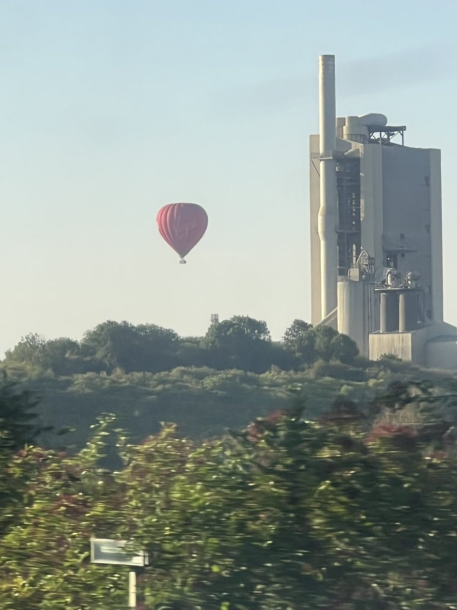 Now that Avanti have reduced the west coast service to almost nothing, Virgin make a comeback with an alternative. I’m in. #AVANTI #virgin