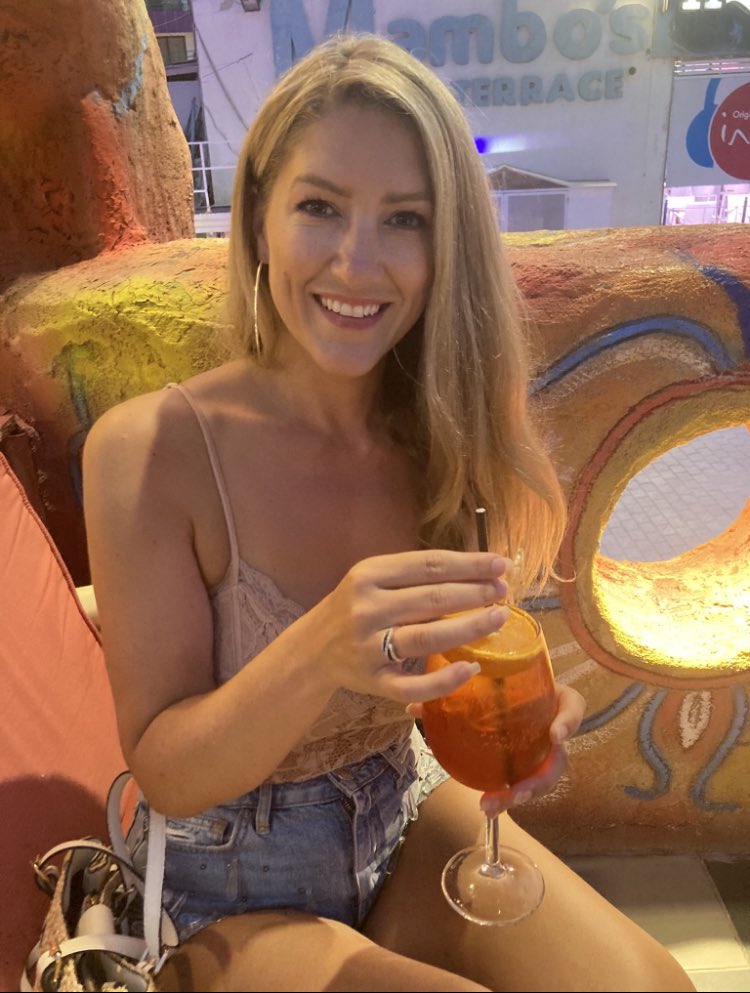 GavinCoulton1's tweet photo. Happy 7th Wedding Anniversary to my gorgeous Wife. A perfect woman and an amazing mum. Enjoy the sun in Mallorca ☀️ here’s to the next 7 🙌 love you ❤️ @Heart_karly xxx https://t.co/265om6Srtf