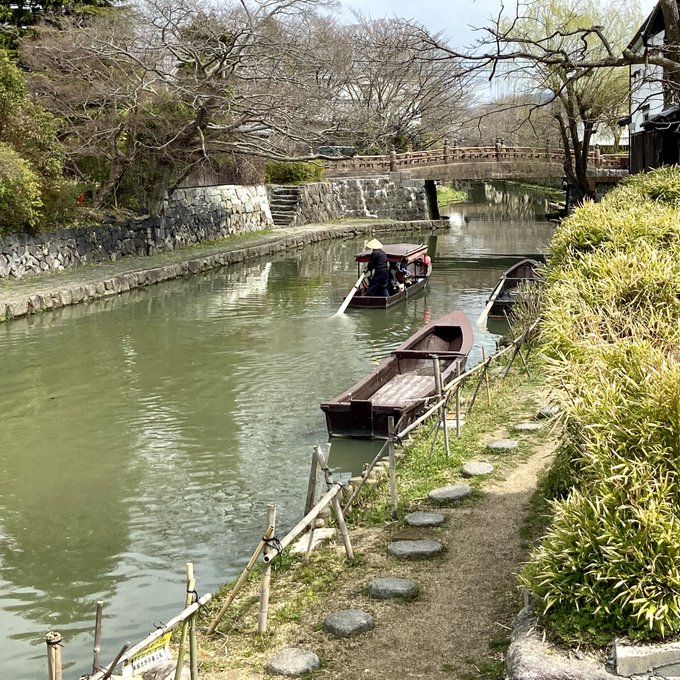 手漕ぎ舟で八幡堀めぐり
