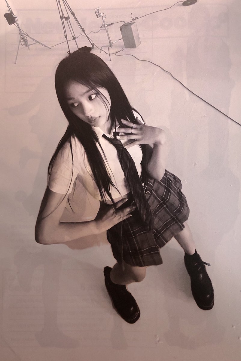 picsnewjeans's tweet photo. rockstar minji 🤘 https://t.co/84ZeeV36Em