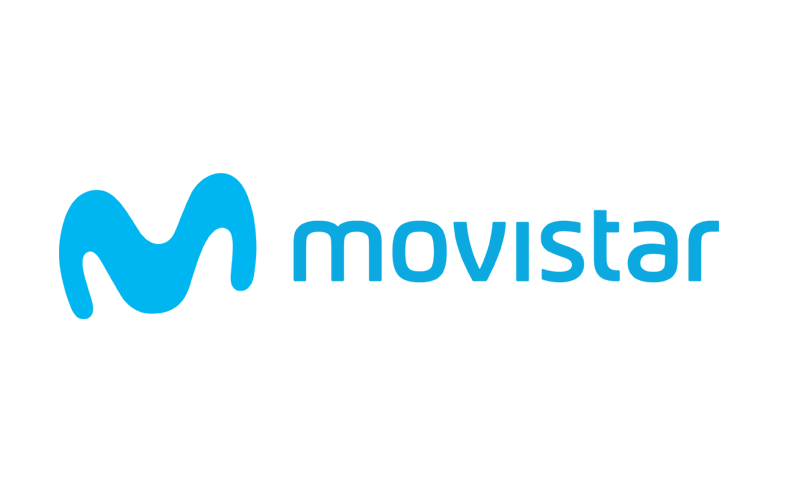 cnnnotchile's tweet photo. Gerente general de #movistar Chile tras corte masivo: "Hubo un corte de fibra y el servicio se ha repuesto en un 100 %. Se procederá  a un cobro de $1.990 por costos de reparación en la próxima boletas a los clientes". https://t.co/p6QjQqQWCx
