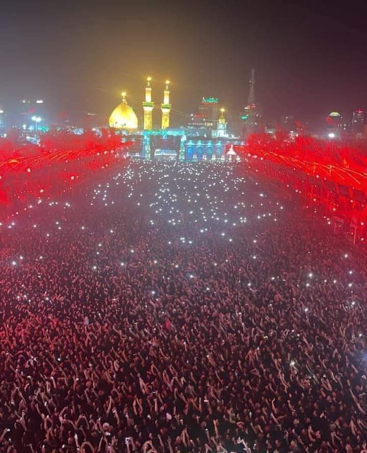 الشيعة في كربلاء  يعزون 
والتيار في الخضراء 

#عاشوراء 
#يوم_النصر_العظيم