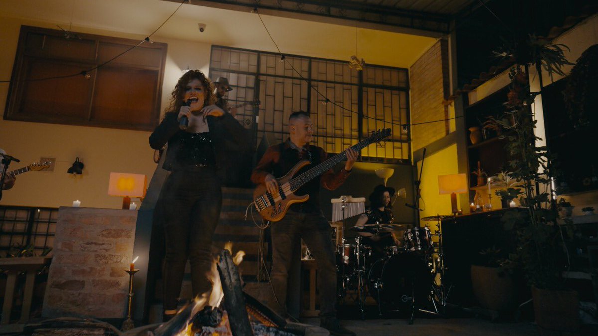 laserrato's tweet image. Muy feliz por contarles que este 20 de agosto @laplanchaband compartirá escenario con la magnífica diva de divas @oficialyuri y las inolvidables @pandora @flansoficial_ 
🌙
🌙
🌙
🧵