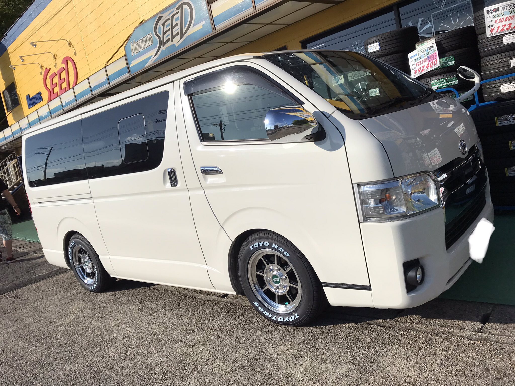 取引中ハイエース。タイヤホイール(ハヤシレーシング)16インチ - 車の 取引中ハイエース。タイヤホイール(ハヤシレーシング)16インチ - 車の