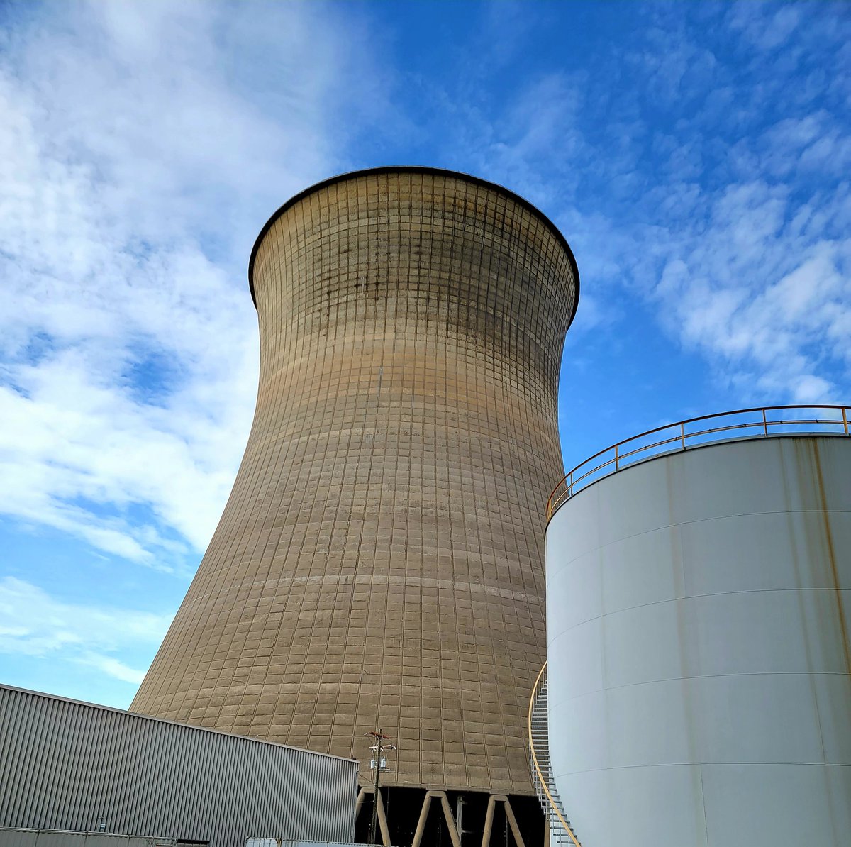 pford007's tweet photo. The @group_frontier hosted #BeaverCouny #EconomicDevelopment, the #PRA & @DuquesneLight at our #Shippingport Industrial Park (formerly @EnergyHarbor Bruce Mansfield Power Plant). #FGC is excited to #collaborate with our public partners to develop this #megasite. Thank you! https://t.co/Qjh6iLgxco