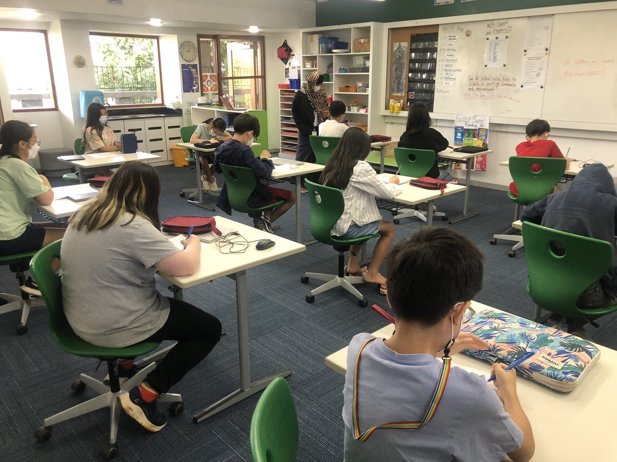 AISCTechnology's tweet image. Grade 5 students learning about the power of a password. Beginning of the year is the time to change your password. #AISCGrade5 @vpriyatech #AISCElementary @CommonSense