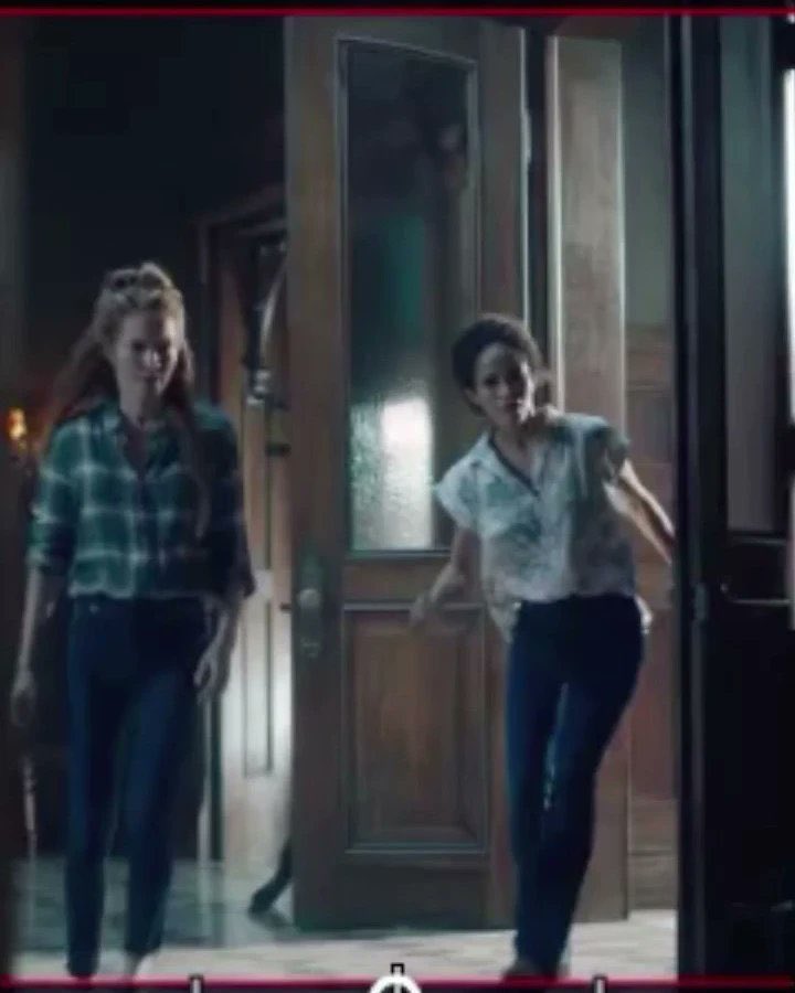steckleberry's tweet photo. Good thing Ellie got her job back as a track coach; it looks like she’s running a lot again this season. #LockeAndKey #ComingWednesday #EllieWhedon #SherriSaum https://t.co/GIMiU5xTbF