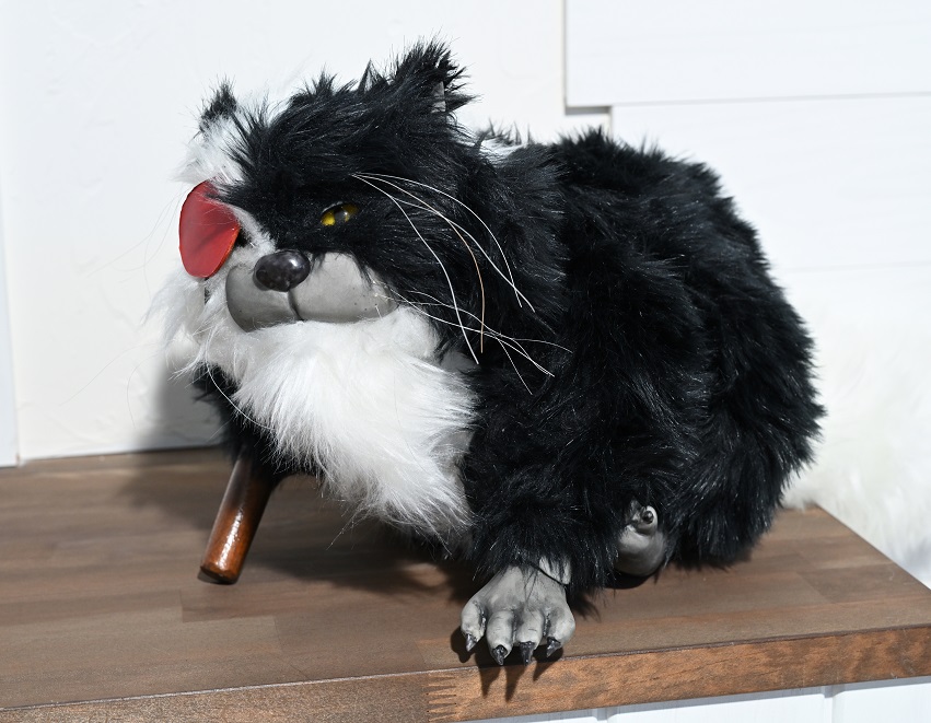 mackuro3's tweet photo. This doll has joints and is able to assume various postures.
#AutumnCat #BisqueDoll https://t.co/zcLYSKVVV0