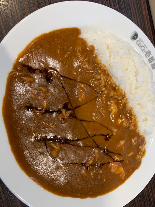 昨日から何故か極端に腹が空いて空いてしょうがなかったので、パワー。を求めてきました。
5辛400チキンチーズです。_(┐「ε:)_ 