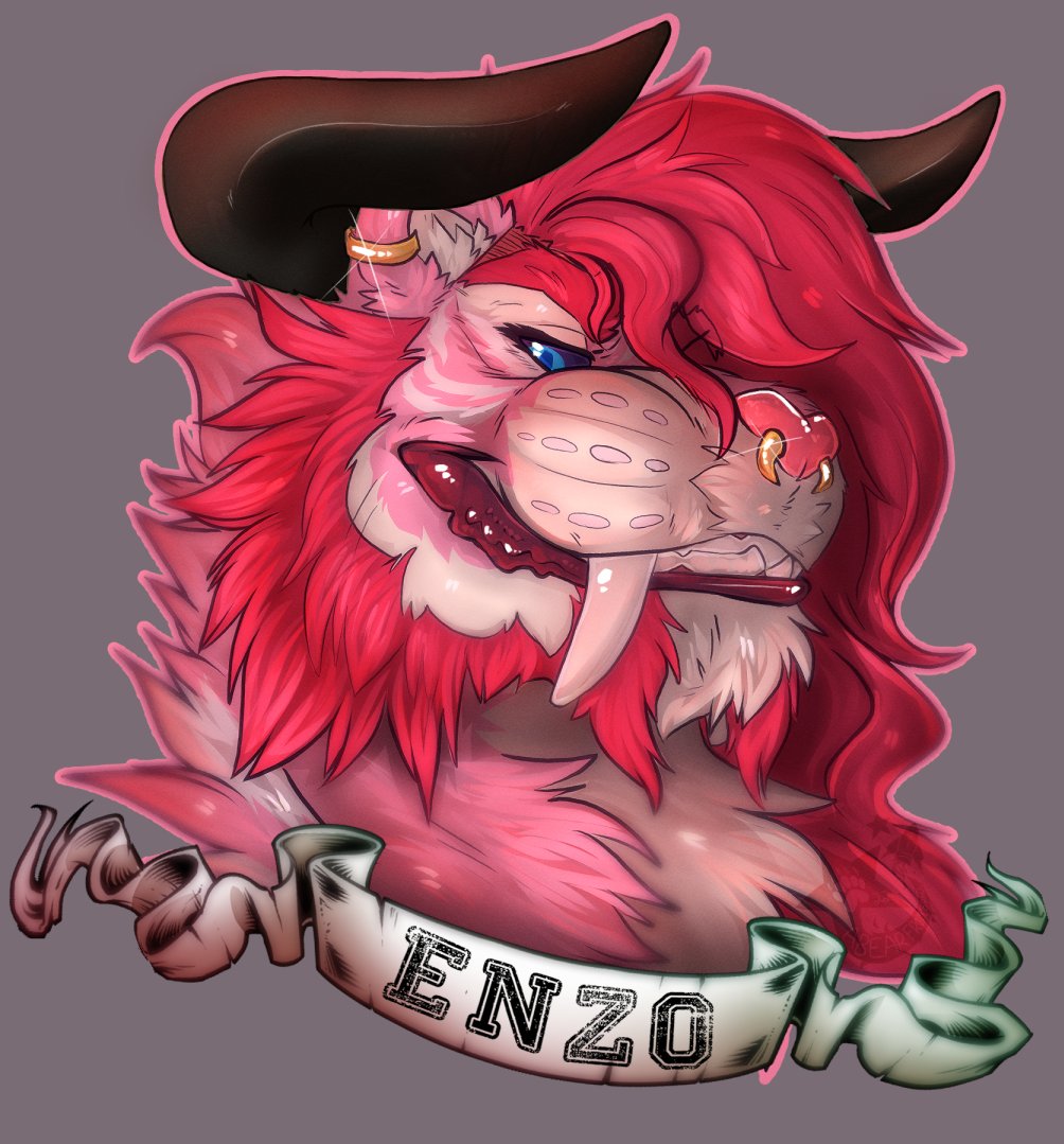 ABearFromSpace's tweet photo. Annnnd The badge the BF wore for AC ^^ 

(Plus horns now >:3 ) 

Enzo is @EnzoSonata <3 https://t.co/jdllBeeQKS