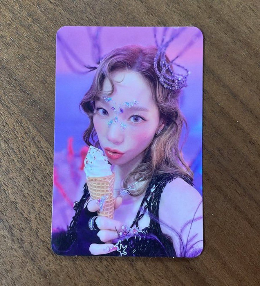 1624. Girls' Generation Forever 1 Standard Version Taeyeon Photocard
