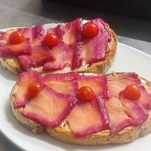 MadisonandPike's tweet photo. What Sourdough Toast personality are you.🤔⁣

-the purist with Avocado &amp; nothing else, thank you very much 🥑⁣
-the gourmand who wants the salmon, because c'mon, it's salmon ⁣
-the 'shroom🍄 lover, who loves the meaty umami
Come on over &amp; discover your Toast persona!😊 https://t.co/mPU3YFPMi7