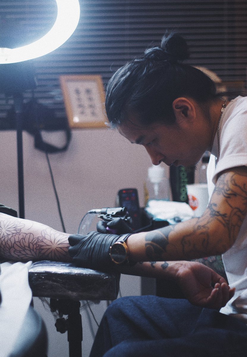 yintattoo's tweet photo. 宁波彫隐
#tattoo #纹身
#刺青 #菊花纹身 https://t.co/HiRSHUHwYQ