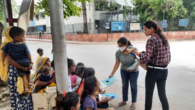 hands_thathelp's tweet photo. Distribution at Fire house pump in MAMC! https://t.co/M92EAj6WGQ