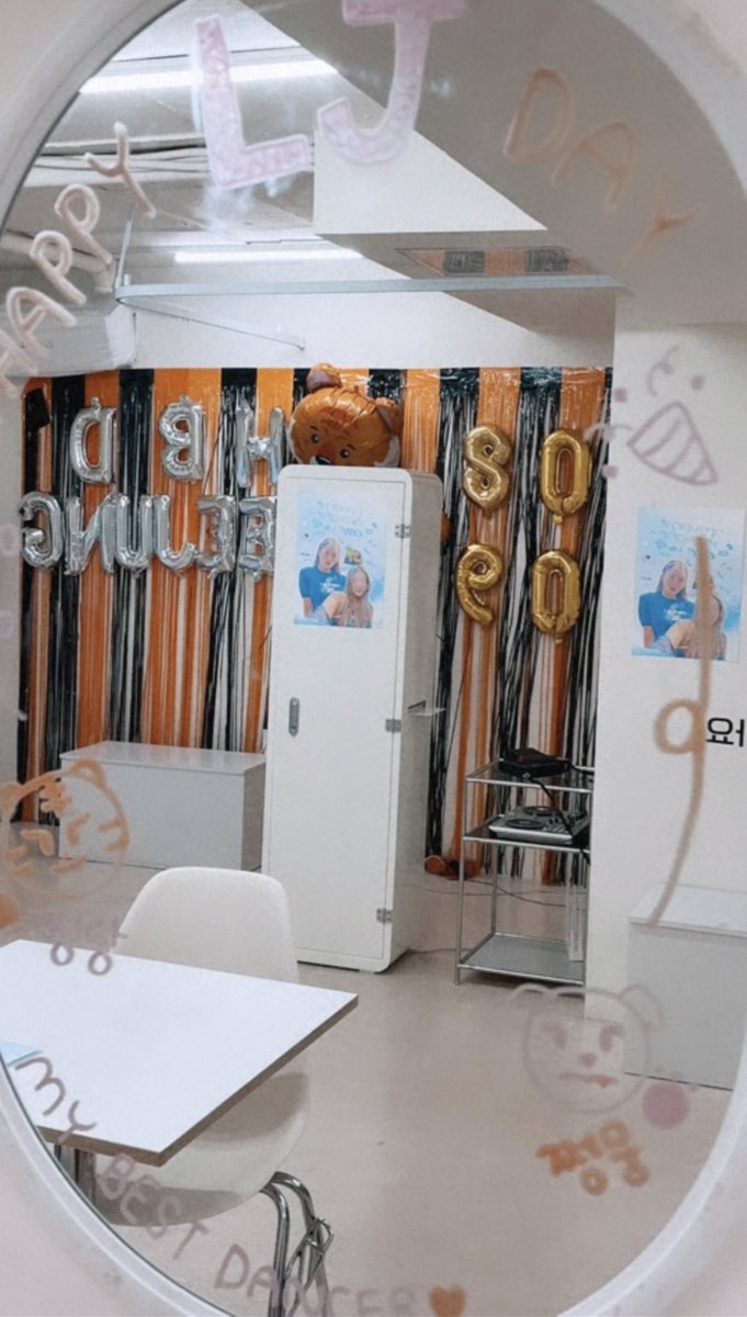 somesomerin's tweet photo. 산중호걸이라 하는 아기 호랑이 리���이 생일이래요~ 
리쩡아 생일 축하해🐯🧡

#지금당장_이정이생일_축하하기
#Seven_Eight_One @7_8_one #HAPPY_LEEJUNG_DAY https://t.co/njCvjNsp5C